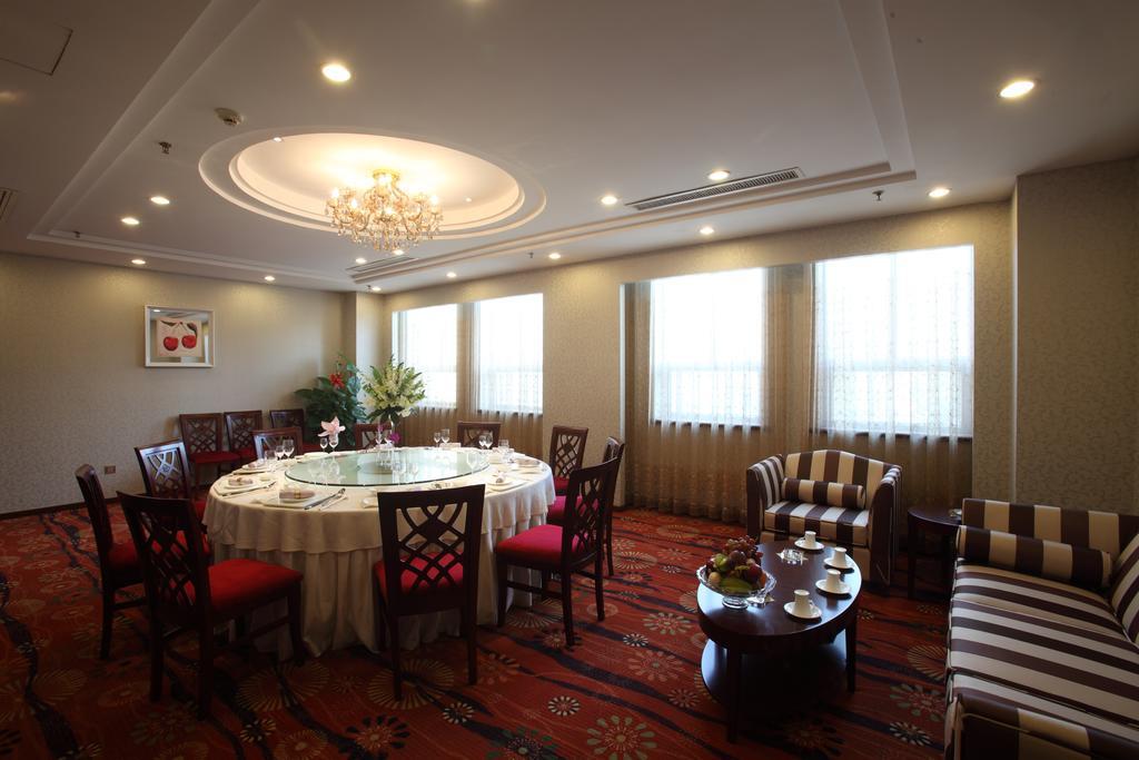 Beijing Wuhuan Hotel Esterno foto